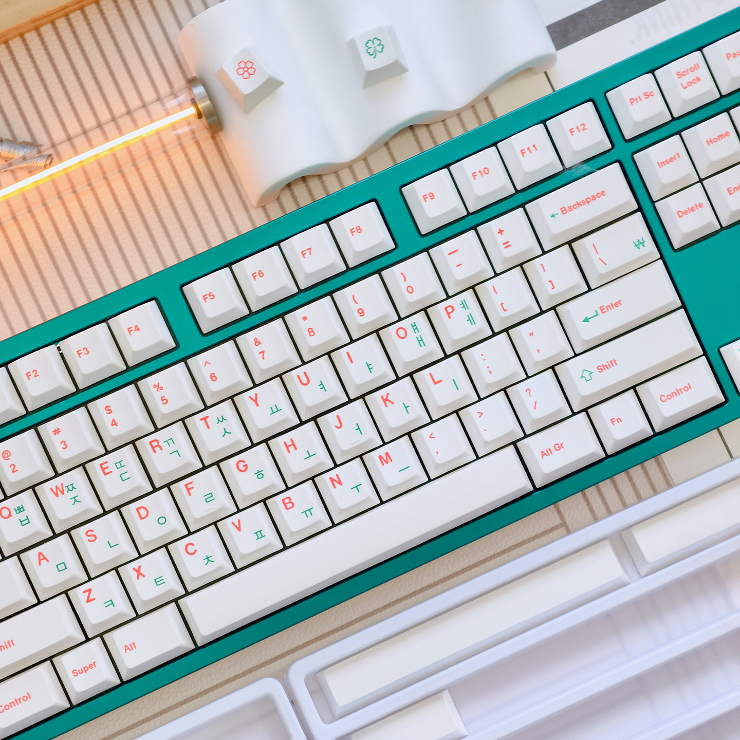 144 Teclas Brancas Irregulares - Retro Gaming Keycaps avaliação e preço
